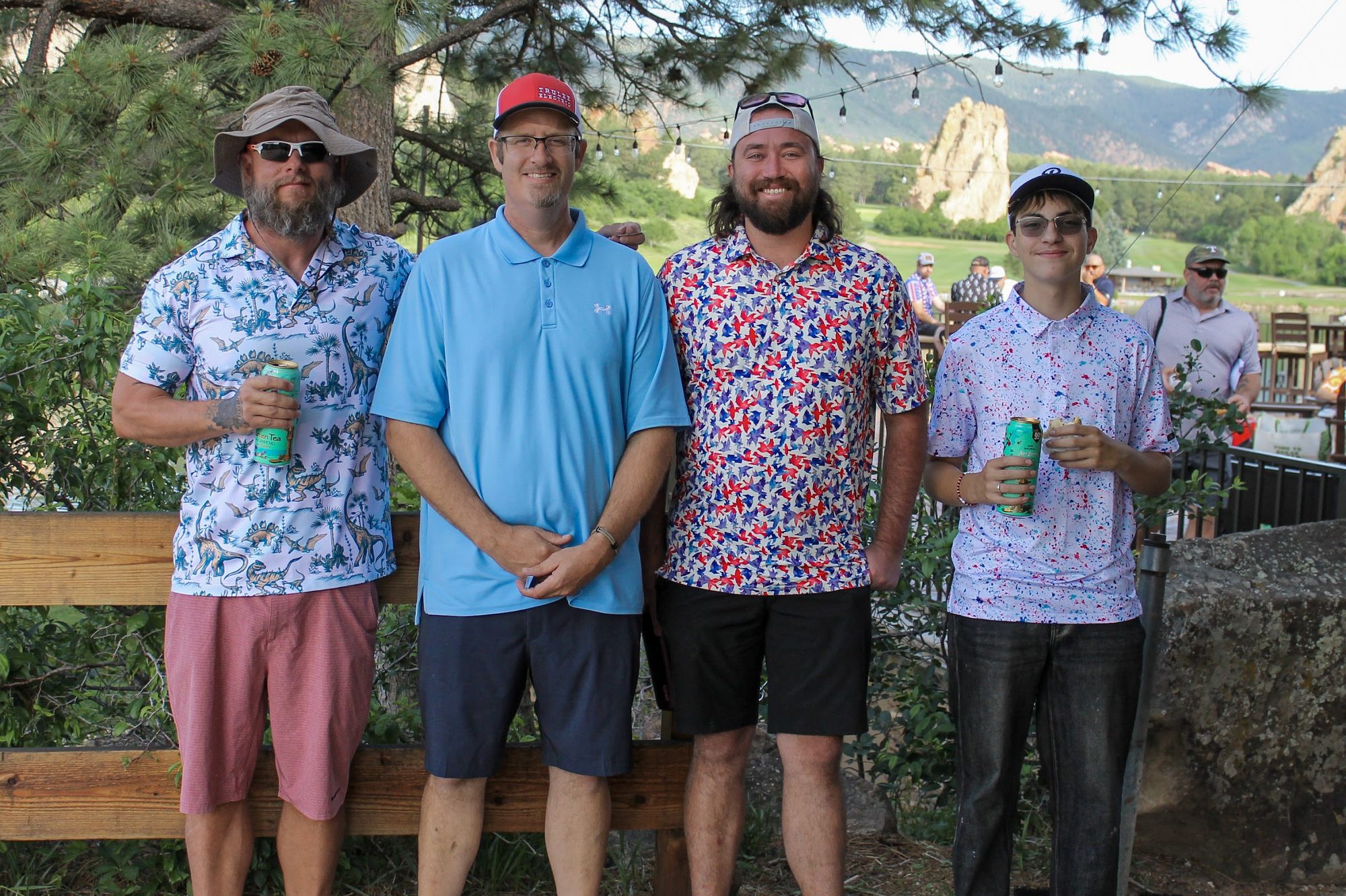 Players and volunteers gathered after the round